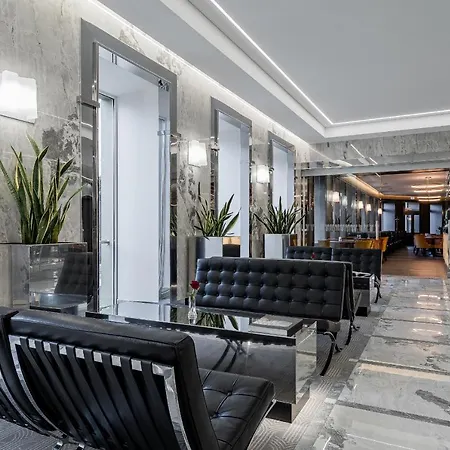 Congress Hotel 4*