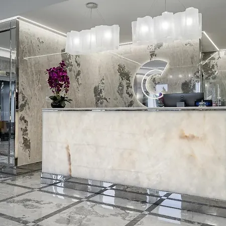 Congress Hotel 4*