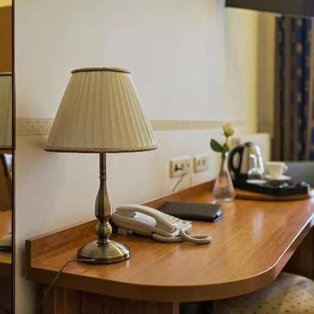 Congress Hotel 4*
