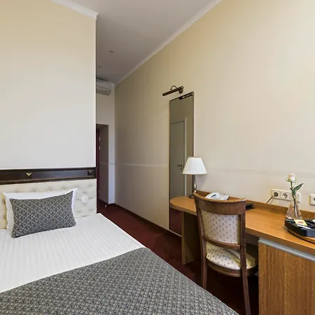 Congress Hotel