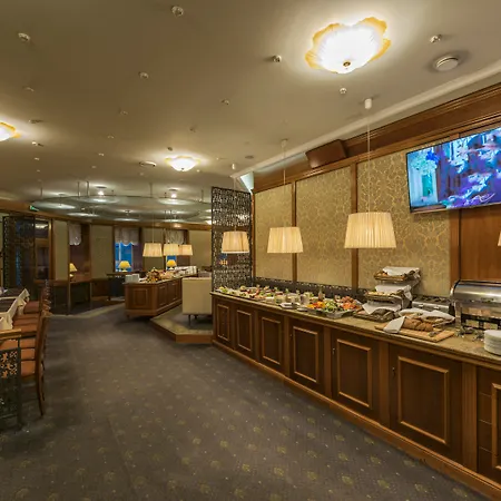 Congress Hotel