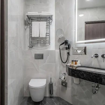 Congress Hotel 4*