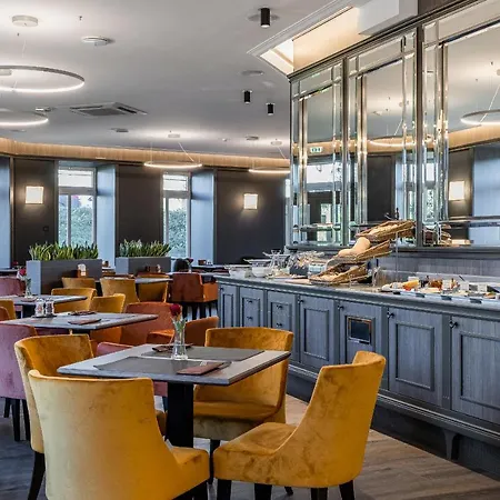 Hotel Congress 4*