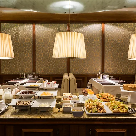 Готель Congress